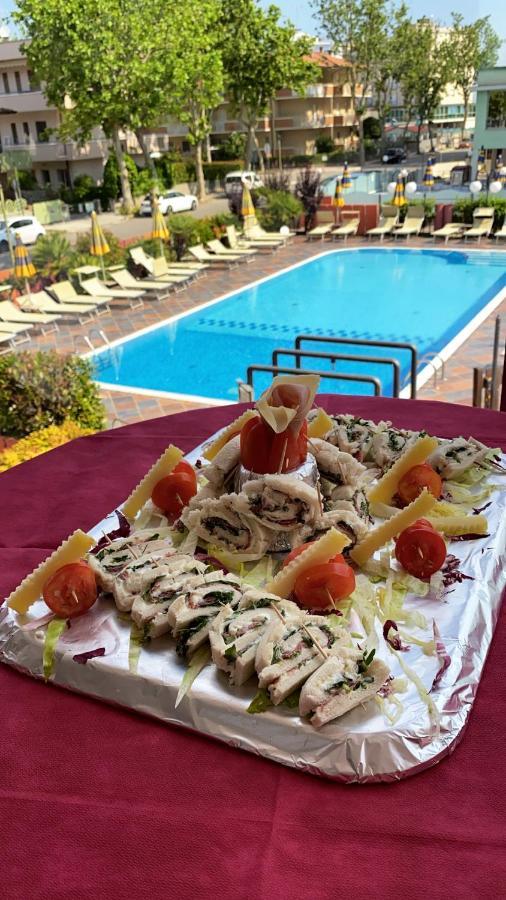 Hotel Prestigio Cesenatico Luaran gambar