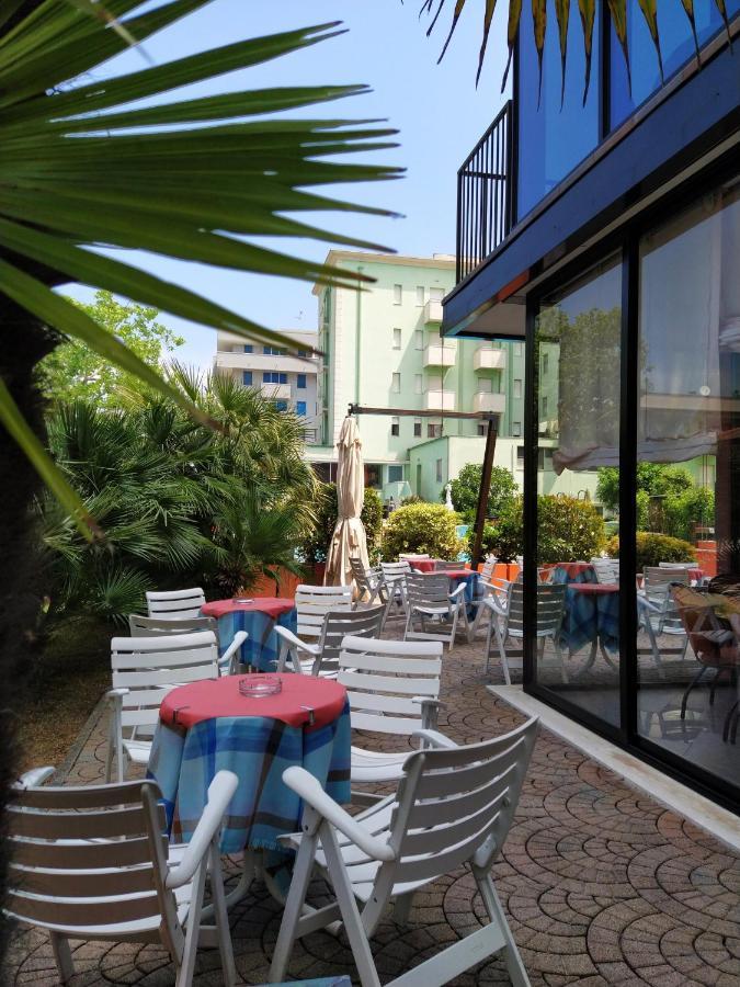 Hotel Prestigio Cesenatico Luaran gambar