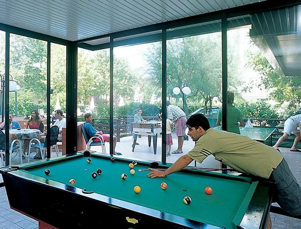 Hotel Prestigio Cesenatico Luaran gambar