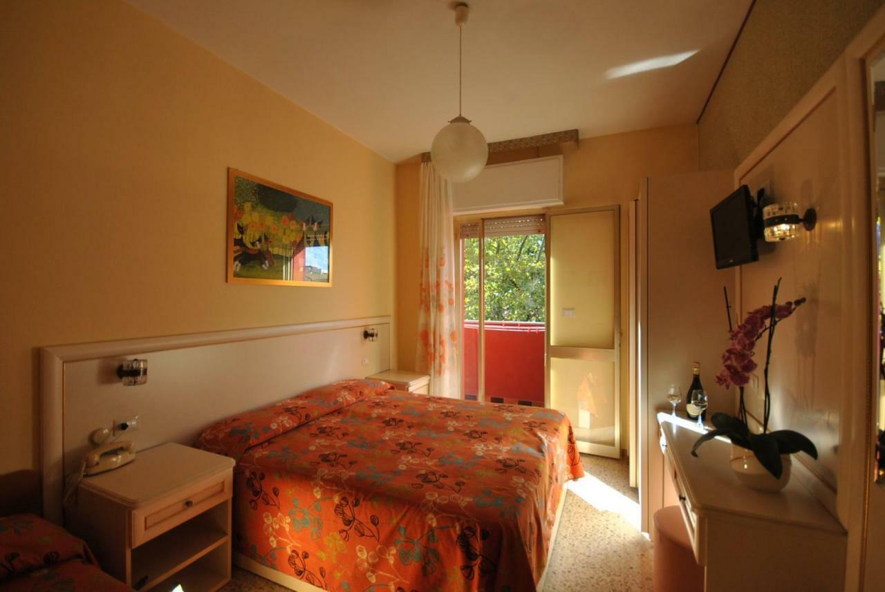 Hotel Prestigio Cesenatico Luaran gambar
